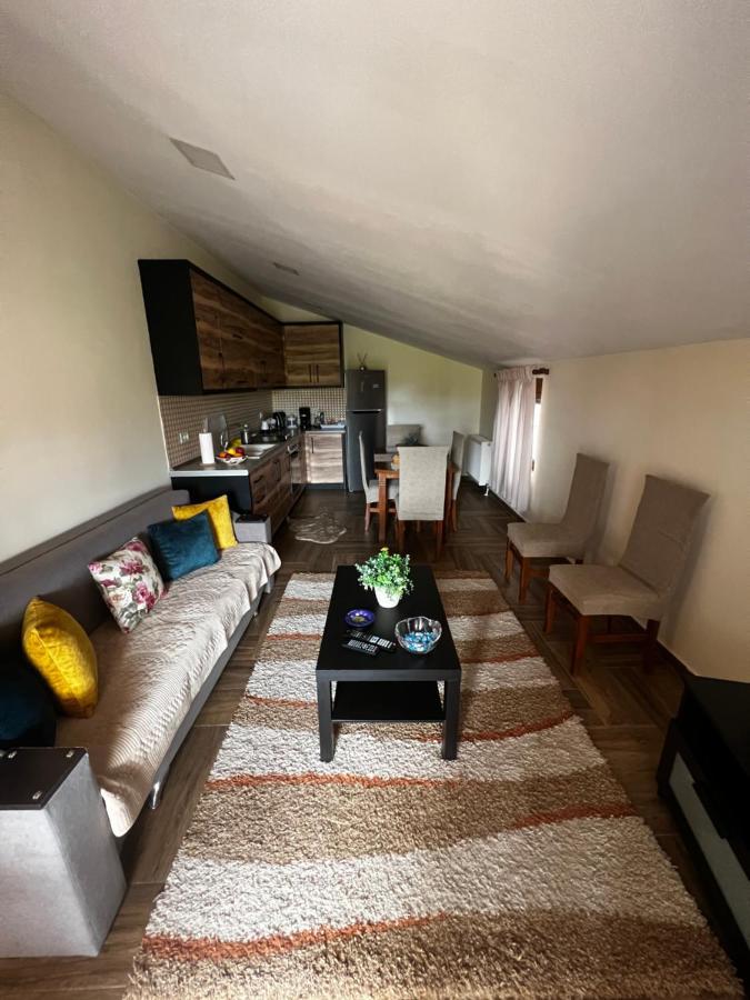 Retreat In The Centre Of Korce 아파트 외부 사진