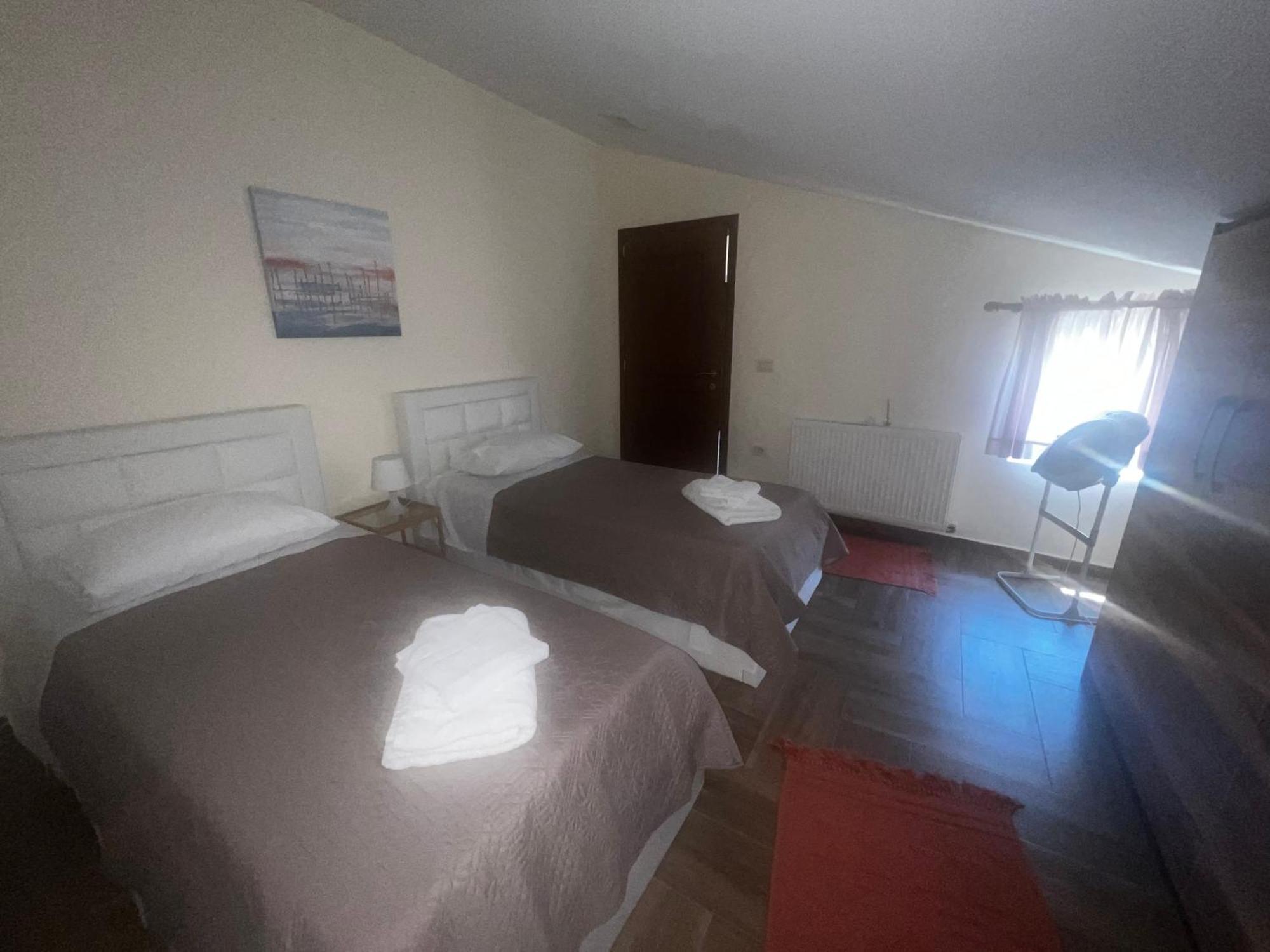 Retreat In The Centre Of Korce 아파트 외부 사진